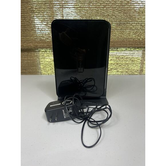 Netgear N750 Wireless Dual Band Gigabit Router | WNDR4000-100NAS - Picture 2 of 9